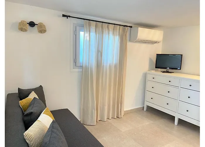 Magnifique Studio Tropezien A 300 M De La Plage